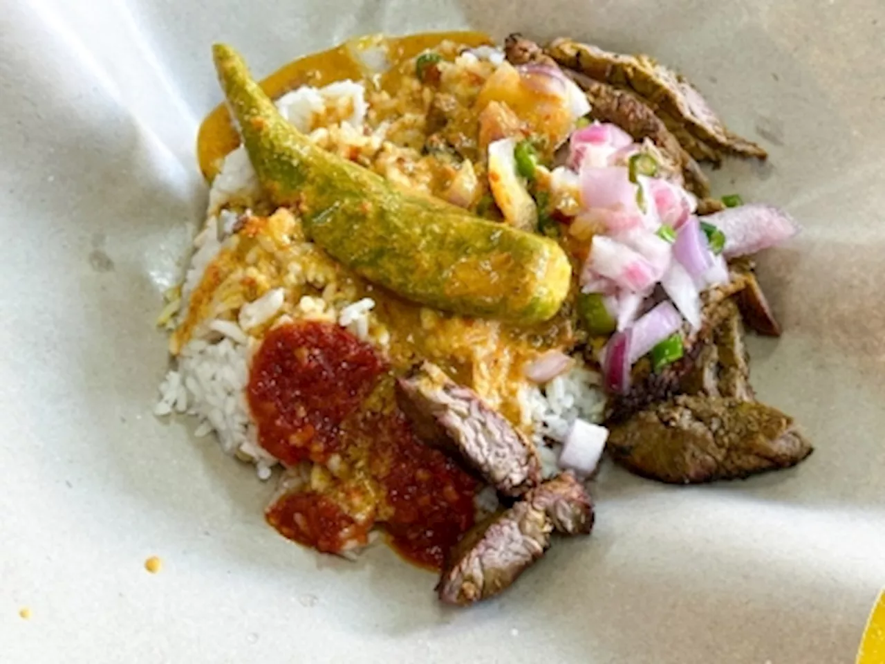 Rise and shine! Start your weekday right with Taste of McNab Kelate’s ‘nasi dagang daging bakar’ right here in KL