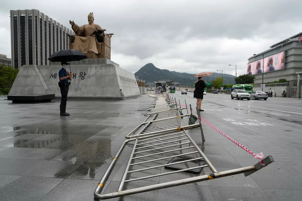 Tropical depression dumps heavy rain in southern South Korea and Seoul area