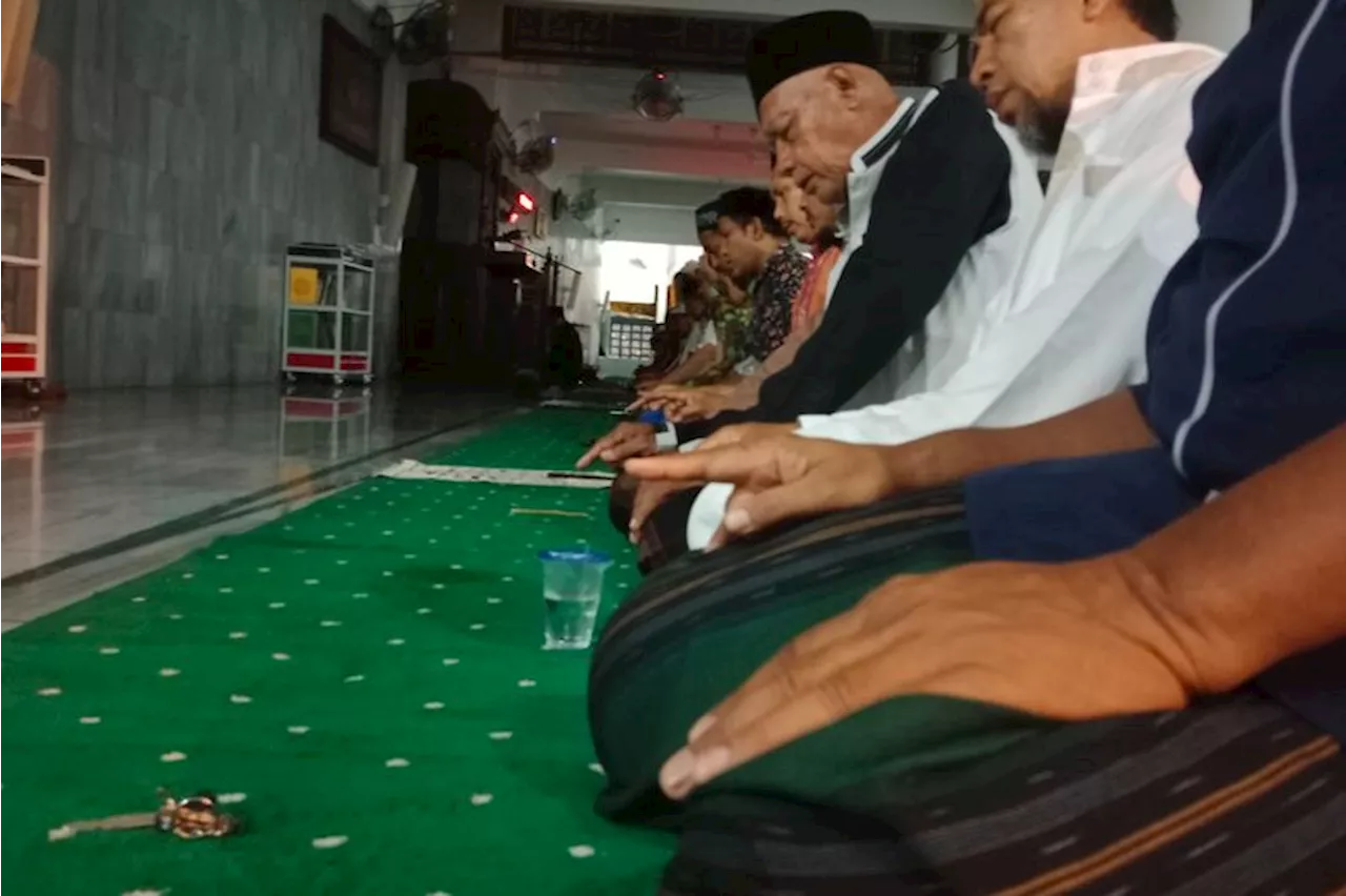 Bacaan Niat Sholat Subuh untuk Sendiri dan Berjamaah, Lengkap dengan Doa Qunut