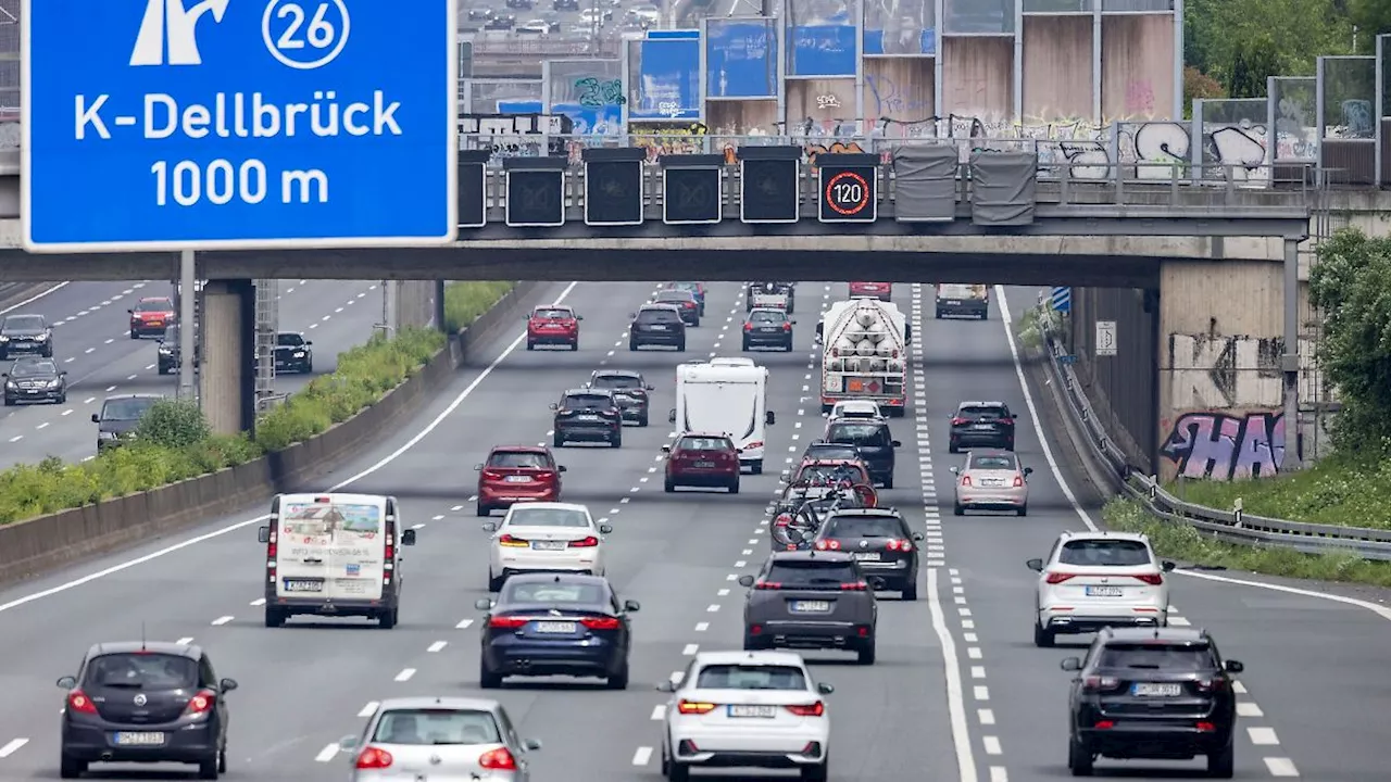 Nordrhein-Westfalen: Volle Straßen in NRW zum Schulstart