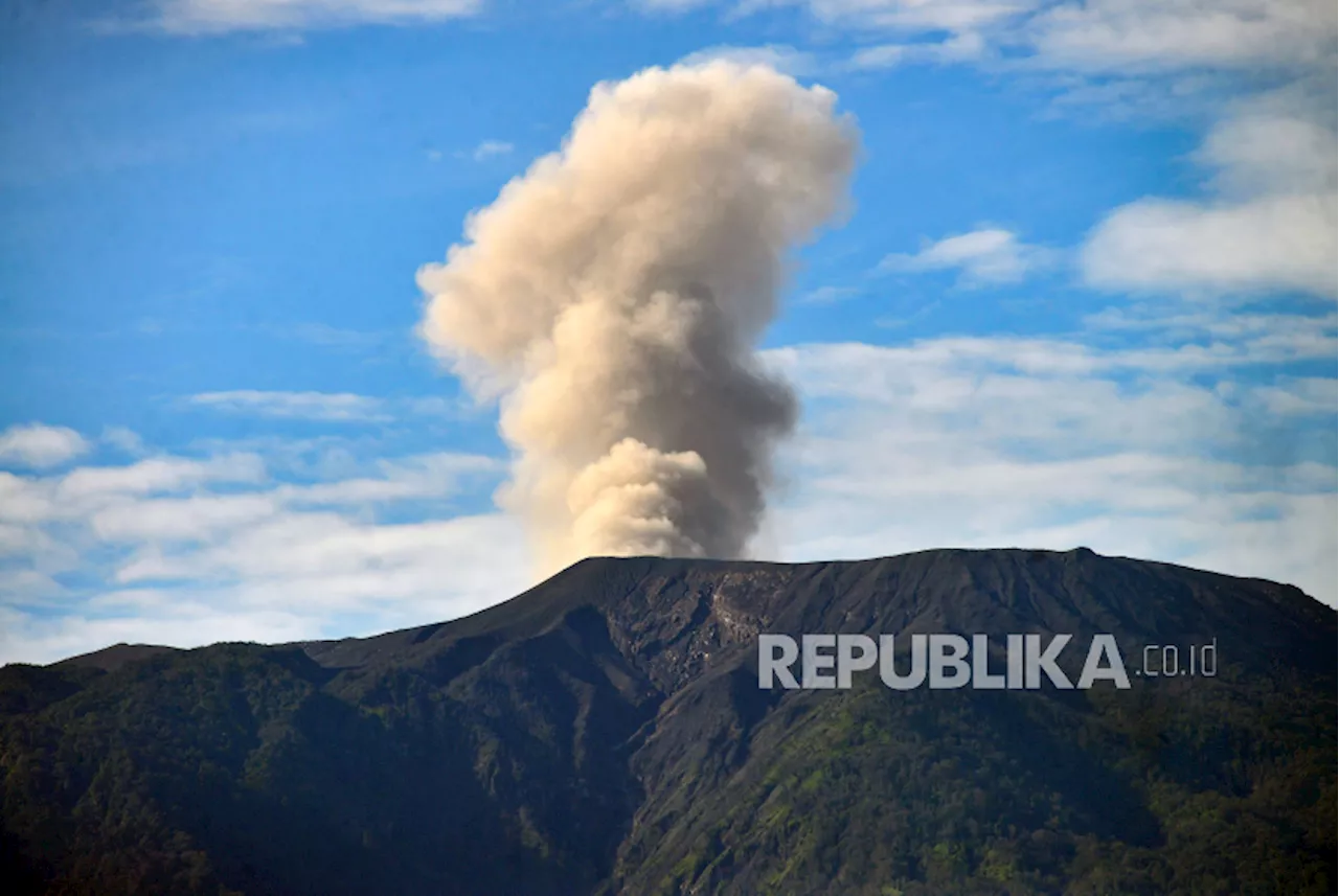 Gunung Marapi Meletus, Warga Panik Berhamburan Keluar Rumah karena Trauma