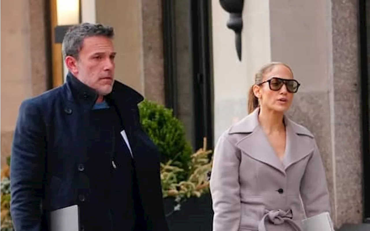 Jennifer Lopez e Ben Affleck al capolinea, la cantante chiede il divorzio