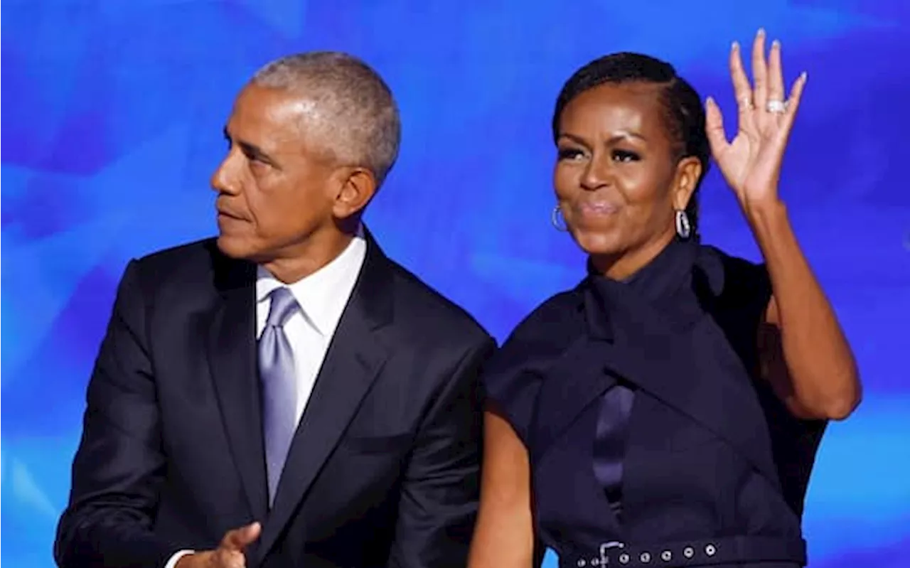 Michelle e Barack Obama suonano la carica per Kamala alla convention dem: 'Yes, she can'