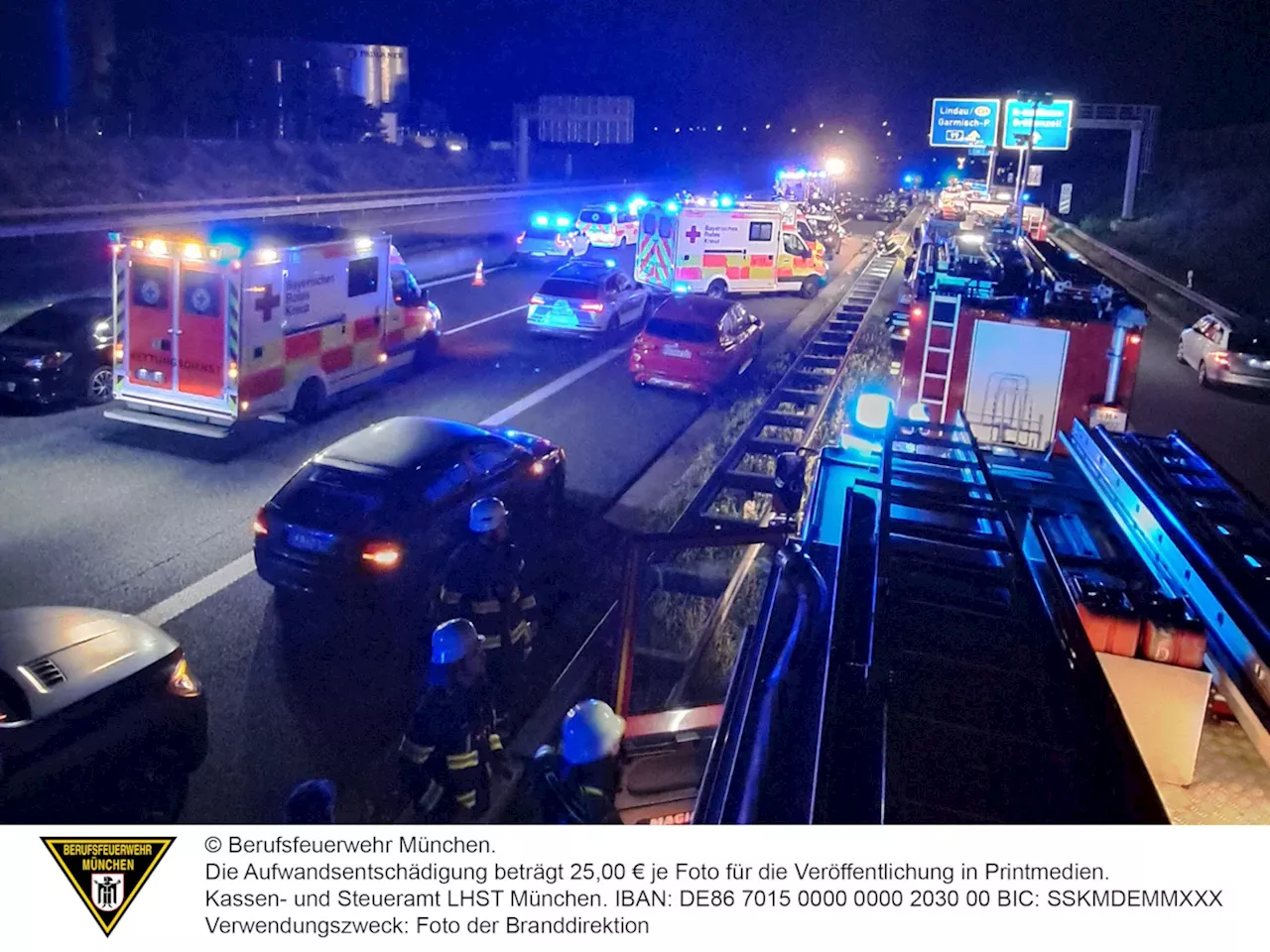 Nächtliche Massenkarambolage auf A99 nahe Aubinger Tunnel: Sechs Menschen werden verletzt