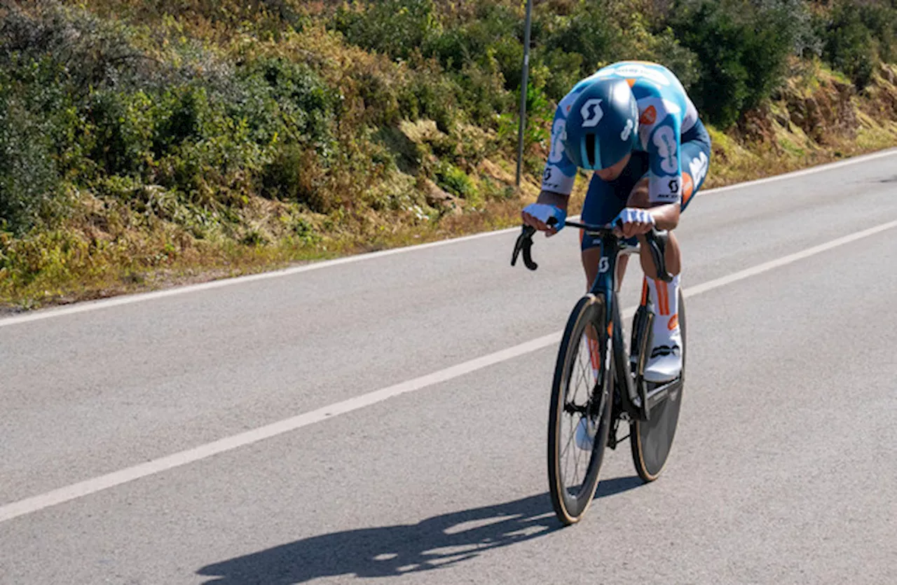 Czech rider Bittner upsets favoured sprinters to edge stage 5 at Vuelta