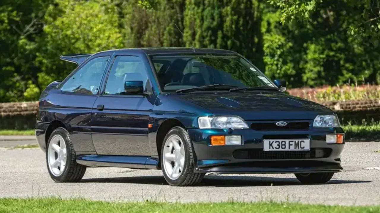 Jeremy Clarkson’s old Ford Escort which featured on Top Gear up for sale for £75,000...