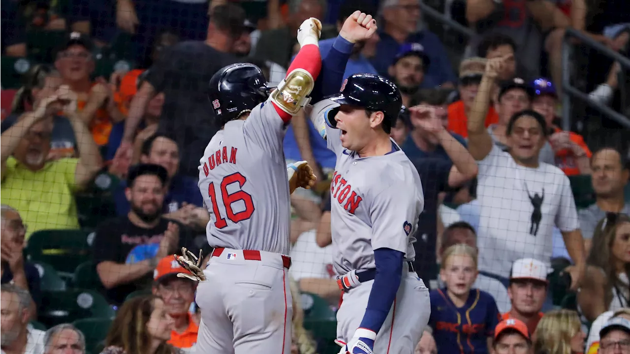 Duran goes hits tiebreaking homer in eighth to lift Red Sox over Astros