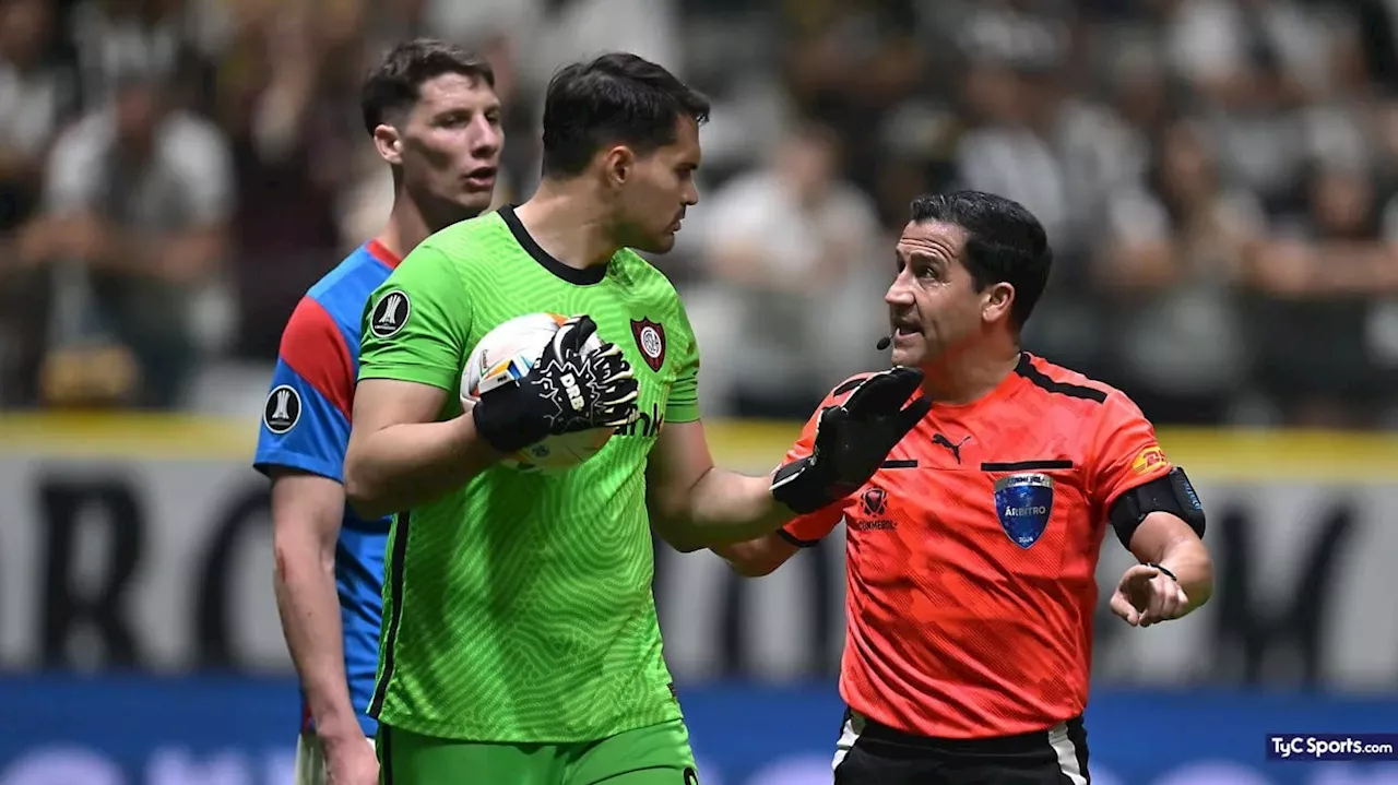 San Lorenzo estalló contra el árbitro tras la eliminación: 'El jugador número 12'