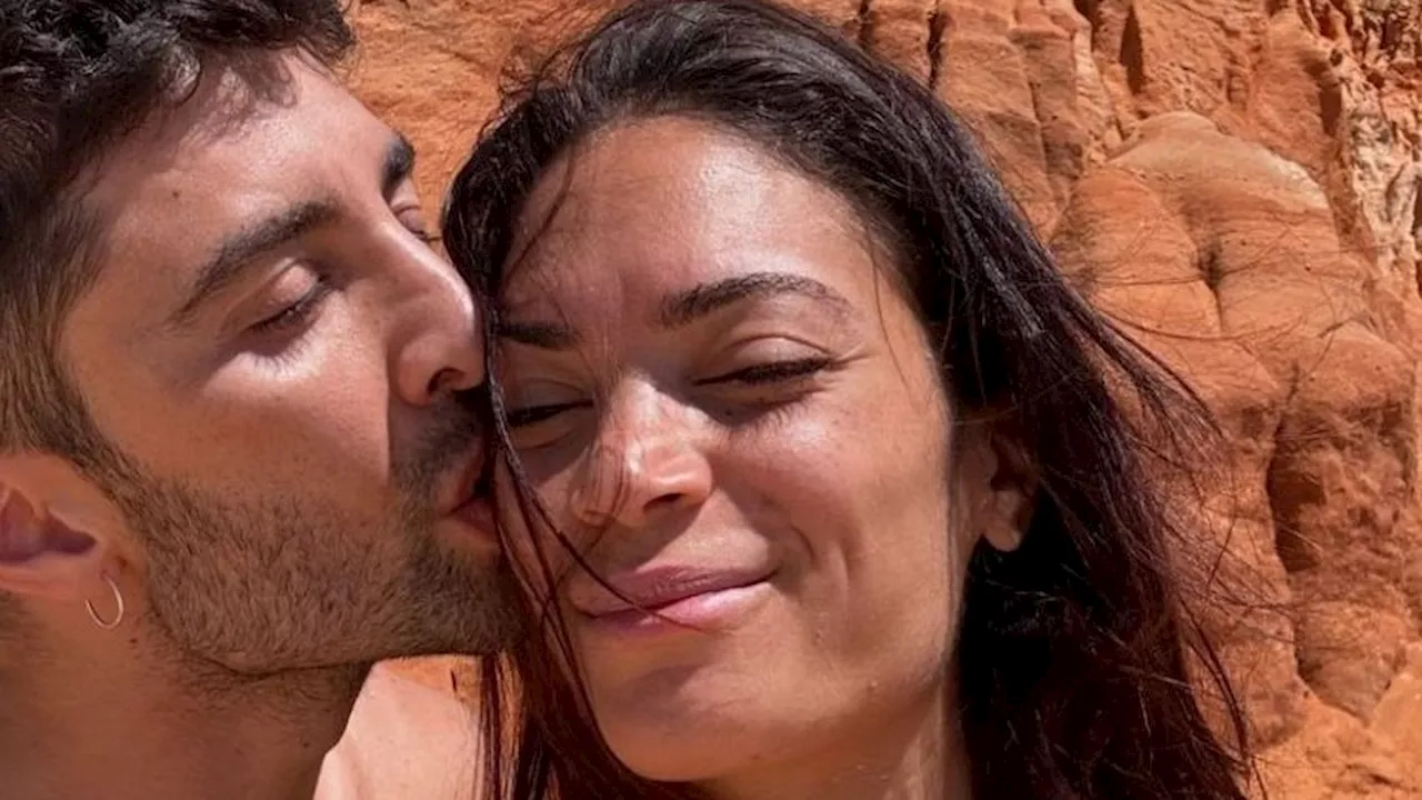 Elodie e Andrea Iannone, vacanza d’amore in Portogallo (in camper): le foto social