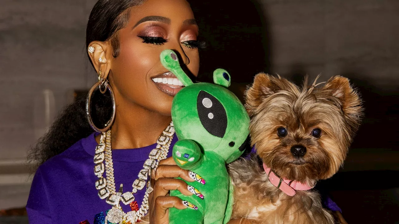 Für die neue DOGUE-Reihe spricht Rapperin Missy Elliott über ihren Hund Fendi Dior