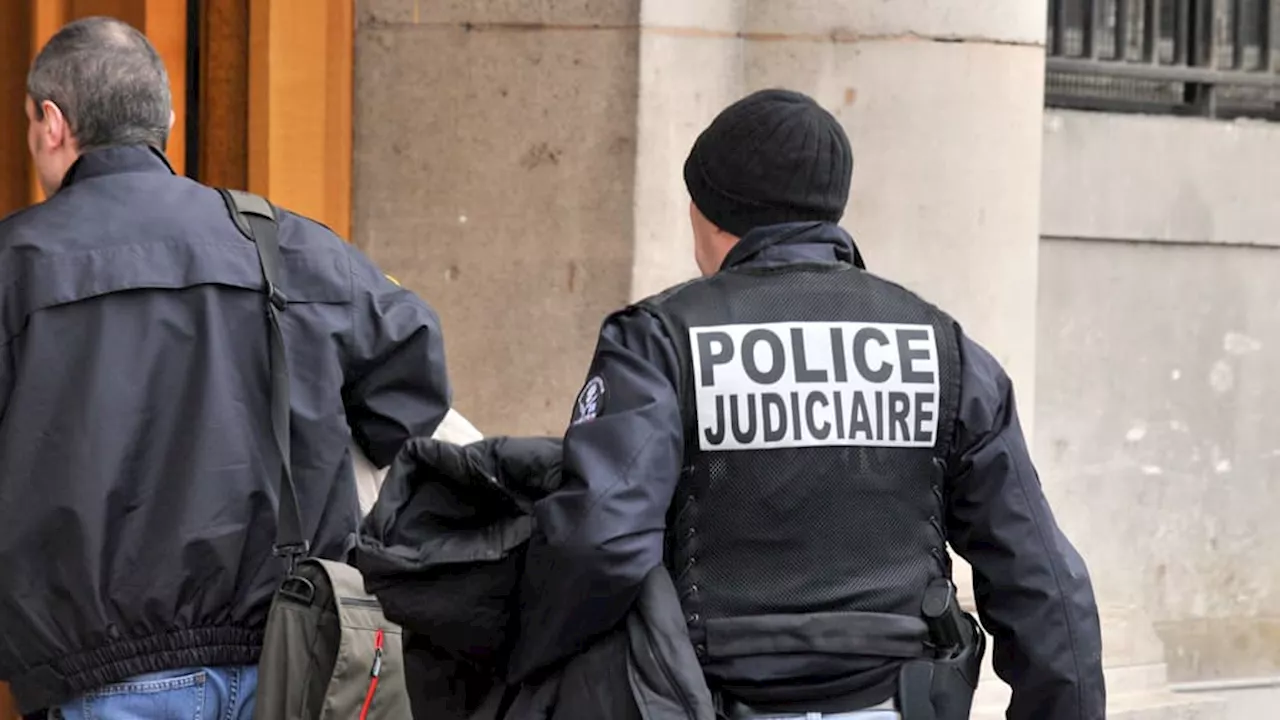 Hauts-de-Seine: un corps calciné retrouvé sur la banquette arrière d'une voiture à Châtillon