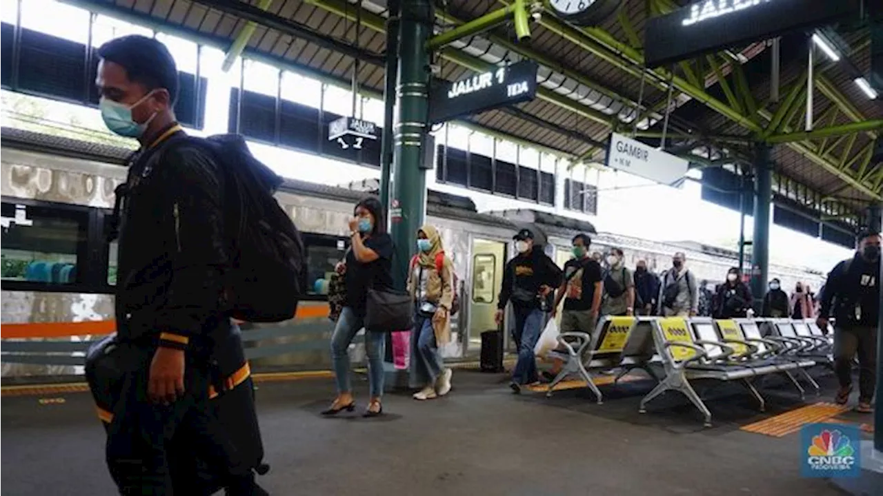 Ada Demo, KA Keberangkatan Stasiun Gambir Ini Berhenti di Jatinegara