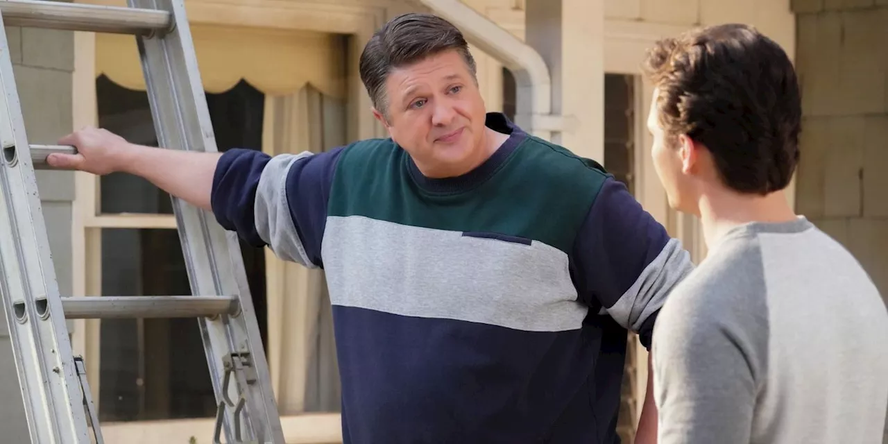 'Young Sheldon's George Sr. Rocks a Brand-New Look in Spin-off Set Image