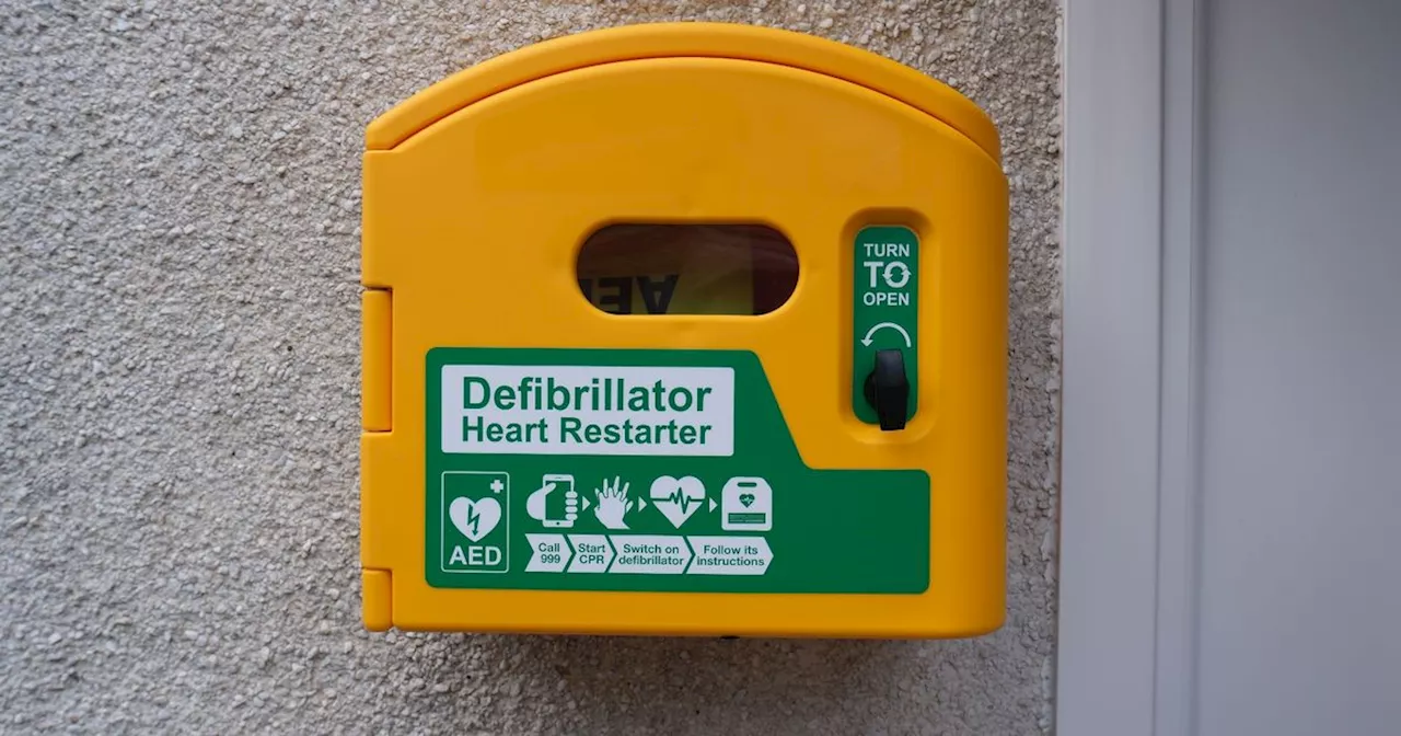 Cops blast 'reckless' theft of lifesaving defibrillator outside police station