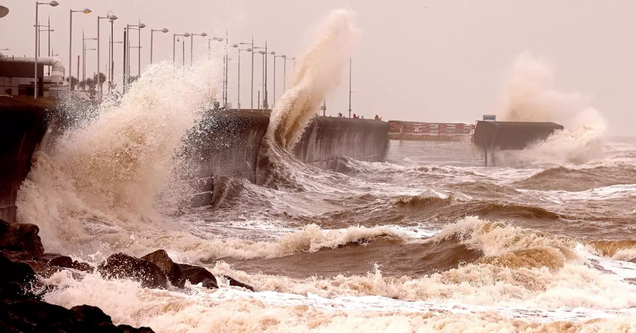 Storm Lilian to hit Merseyside as Met Office issues 'danger to life' warning