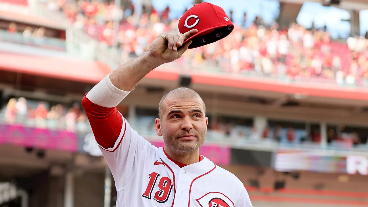 Reds legend Joey Votto announces retirement from baseball after 17 MLB seasons