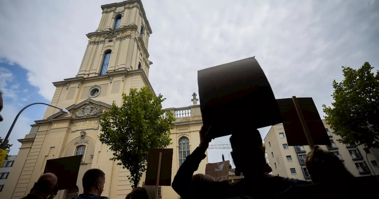 Alemania reinaugura iglesia que se había convertido en símbolo del auge de los nazis