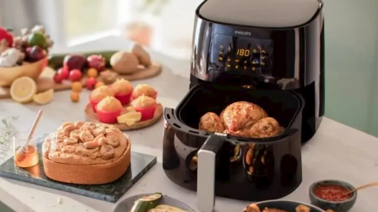 La célèbre friteuse sans huile Airfryer de Philips est à moitié prix aujourd’hui chez Cdiscount