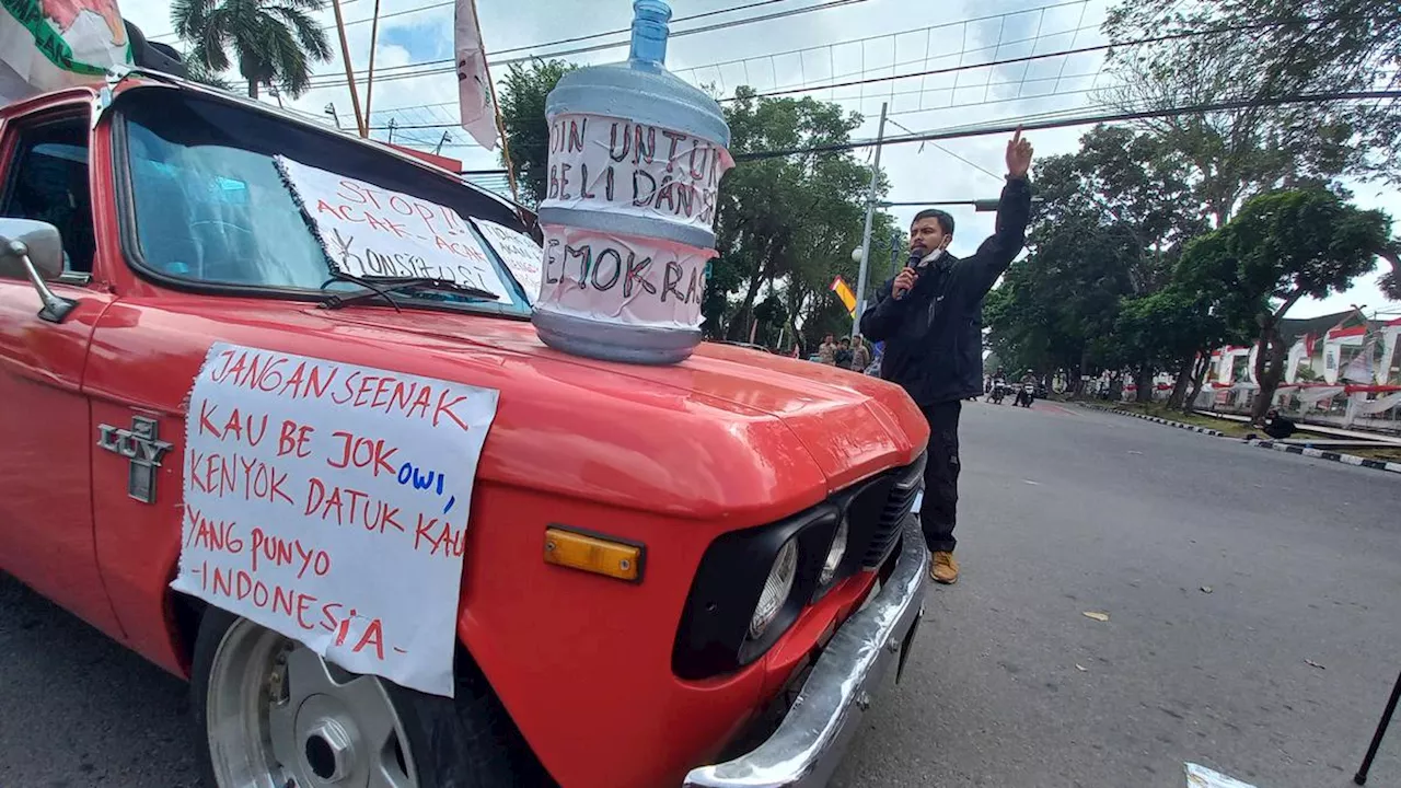 Demonstran Duduki DPRD Jambi Kawal Putusan MK, Kantor Kosong Tak Ada Satu pun Anggota Dewan