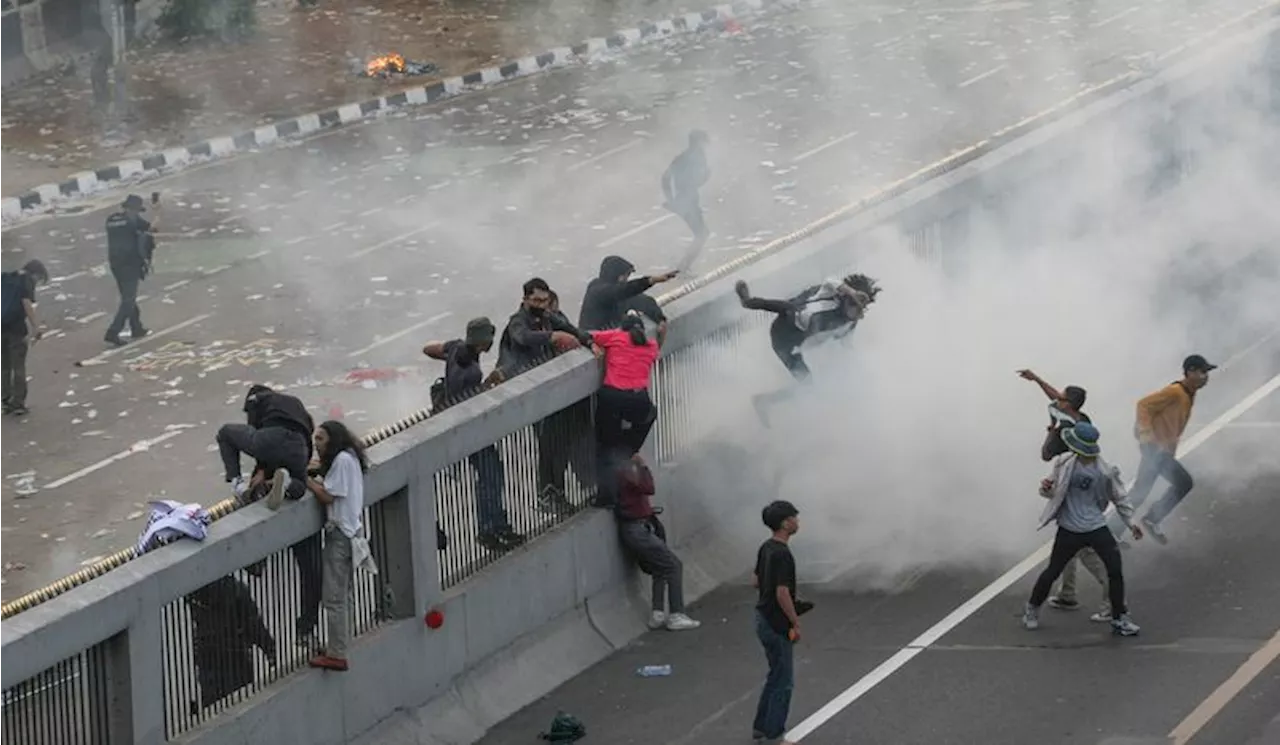 Adian Napitupulu Sebut Puluhan Pendemo Ditangkap, Polisi Klaim tidak Ada