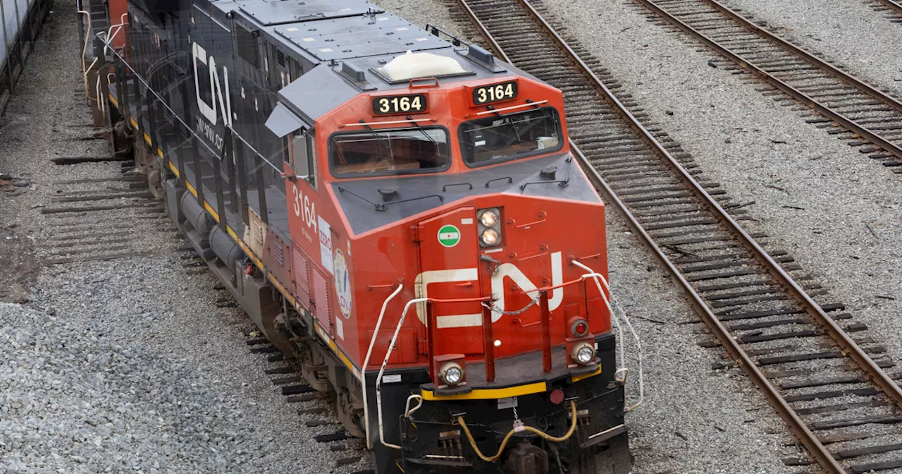 Labor dispute stops Canada’s major freight railroads, could cause major economic disruption in U.S.