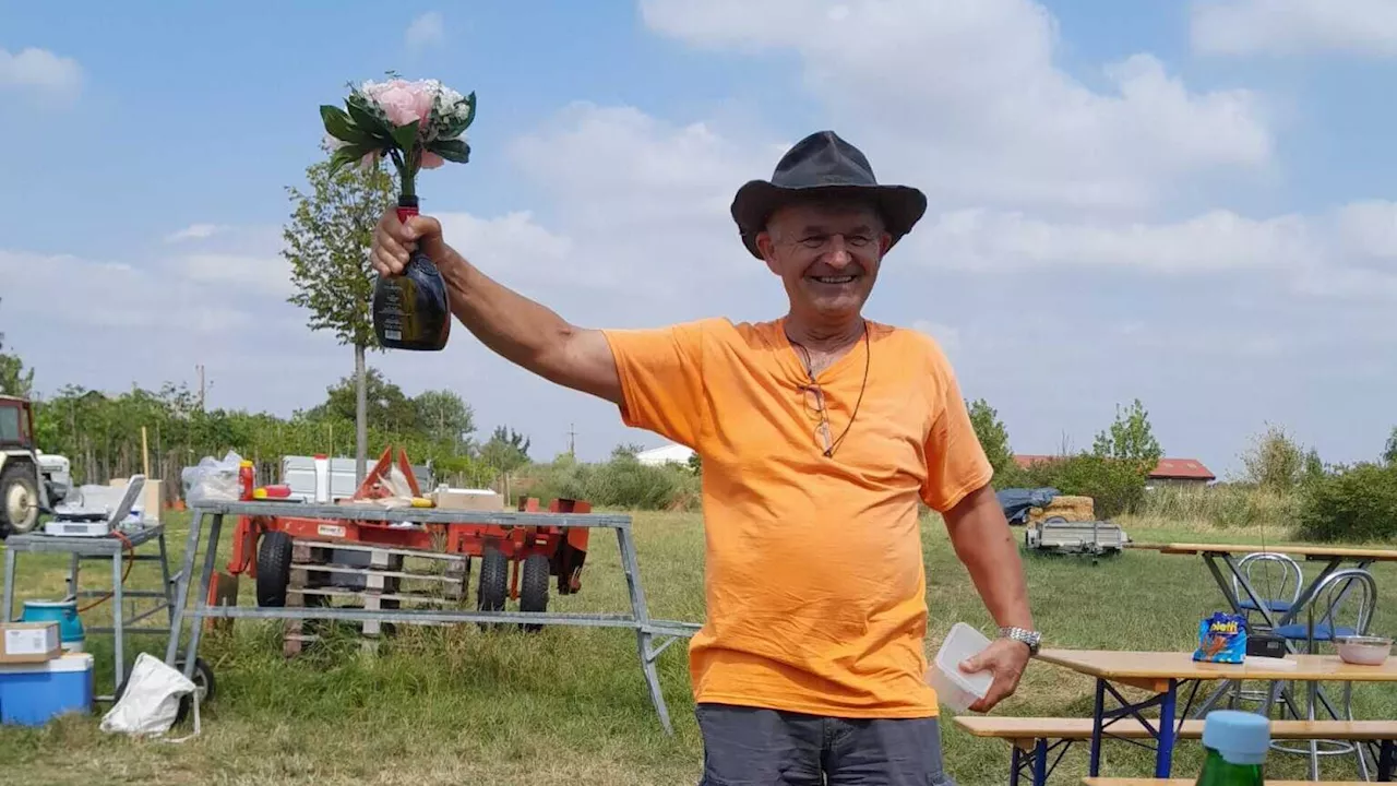 Der Gummistiefel flog 24,57 Meter weit zum Sieg