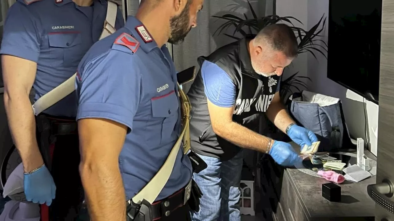 Droga venduta nell'autolavaggio e il giro di prostituzione vicino al palazzo del comune