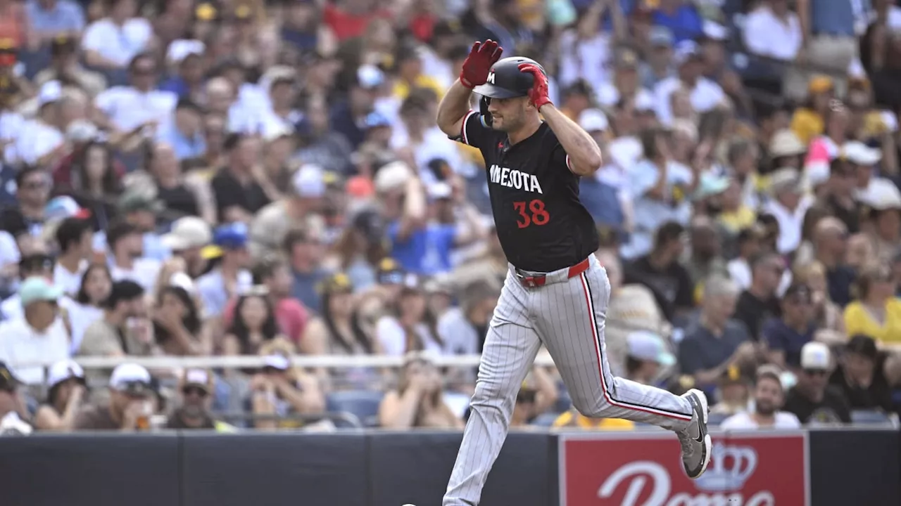 Twins collect seven straight hits, seven runs in fourth to power win over Padres