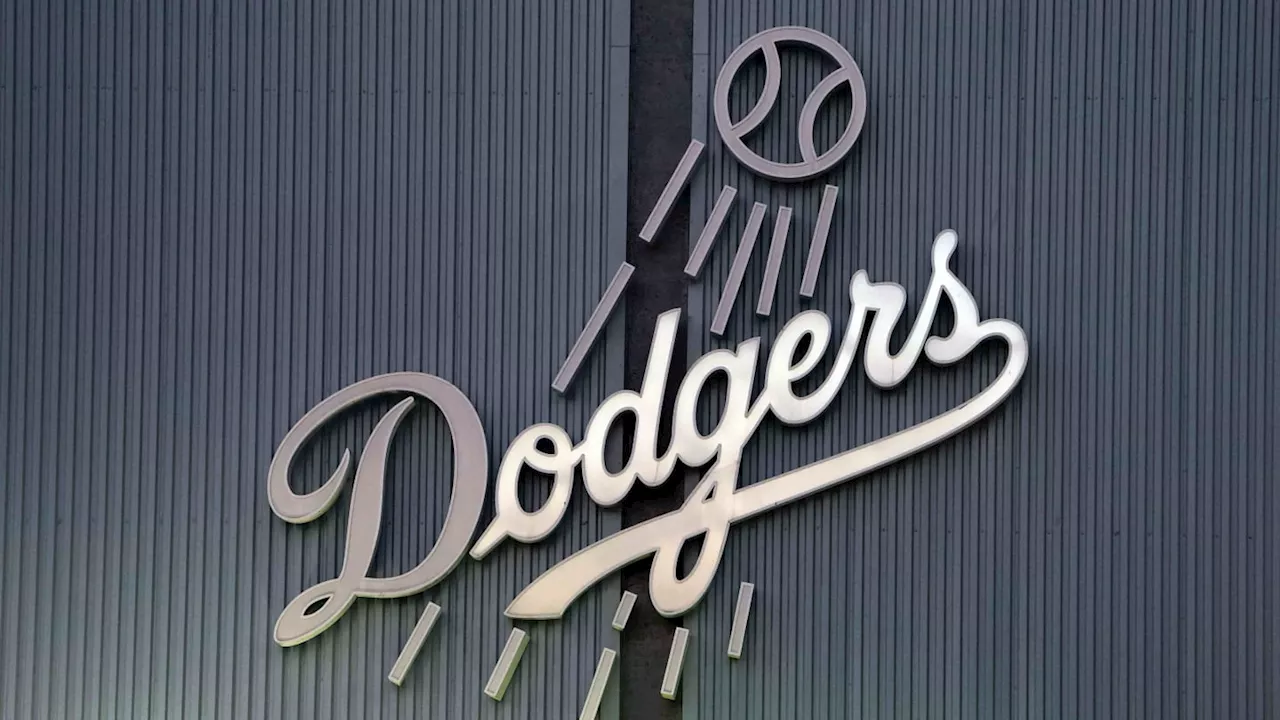 Yankees Could Take Chance On Dodgers Ace To Add Much-Needed Pitching
