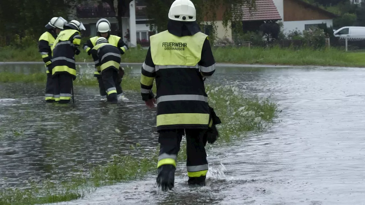 Unwetter: Deutschland drohen im Herbst Hochwasser und Orkane