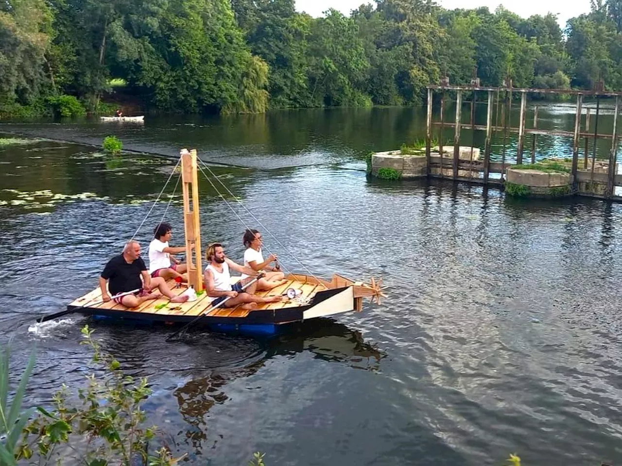 Gironde : un périple en radeau au fil de l’Isle « pour redynamiser le cours d’eau »