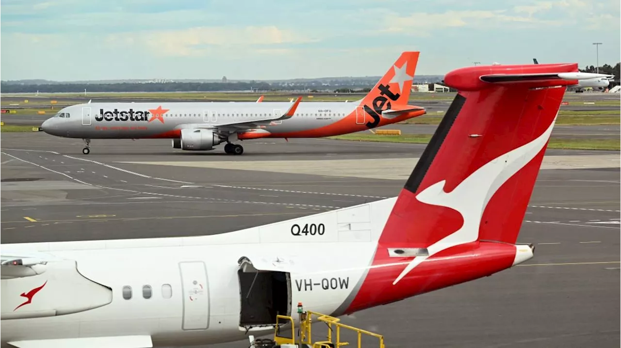 Passenger exits plane in Australia via emergency door