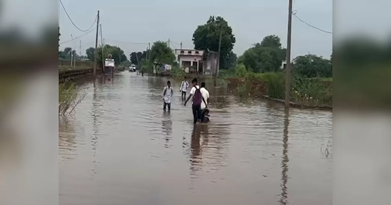 Karauli Flood Photos: हिण्डौन में बारिश से फिर हुआ जल भराव, बाढ़ जैसे बने हालात