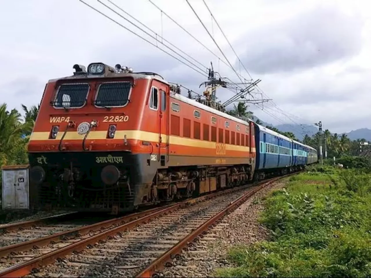 Railway : रेल्वेत हजाराहून अधिक पदांवर भरती; शेवटची तारीख आणि संपूर्ण डिटेल्स एका क्लिकवर