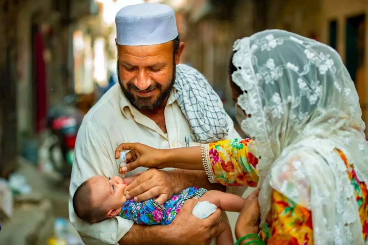 باكستان وأفغانستان تدشنان حملة تطعيم ضد شلل الأطفال الشهر المقبل