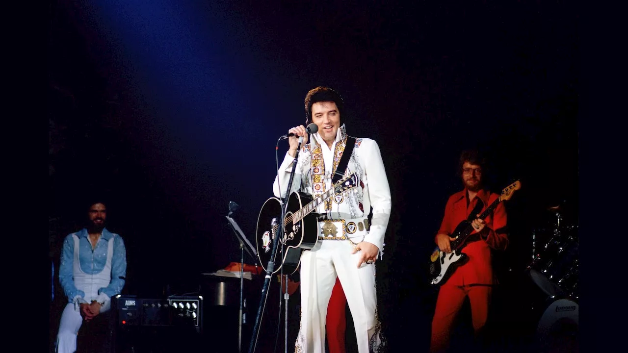 Now or Never: Elvis photographer recalls last shots at Alabama arena set for demolition