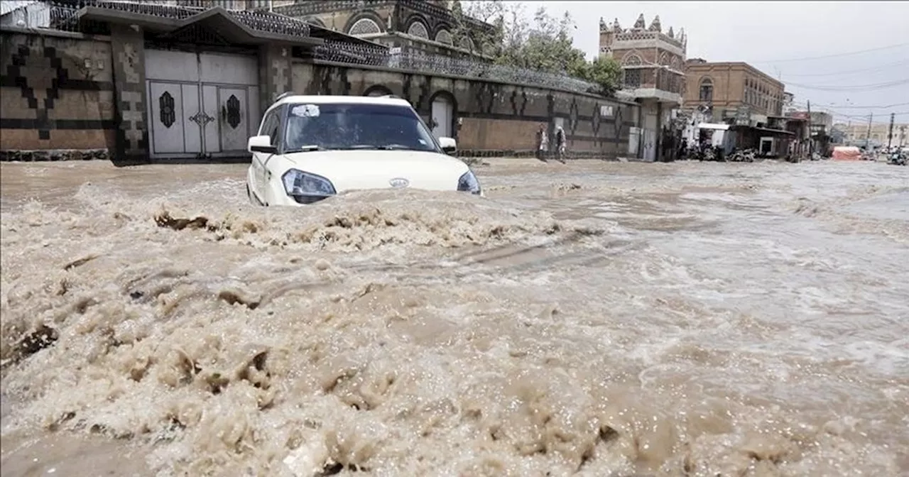 وفاة أسرة بأكملها شمالي اليمن جراء انهيار منزلهم بسبب الأمطار الغزيرة