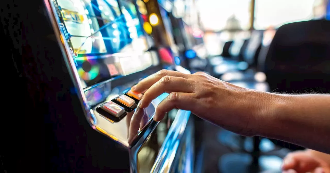 Amusements breaching their council licence with jackpots of £500 or more