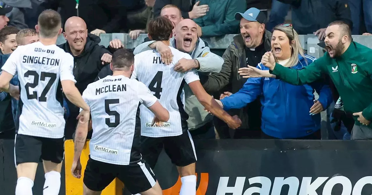 Carrick Rangers 1 Glentoran 2 LIVE updates as the Glens bounce back to lead against 10-man Gers