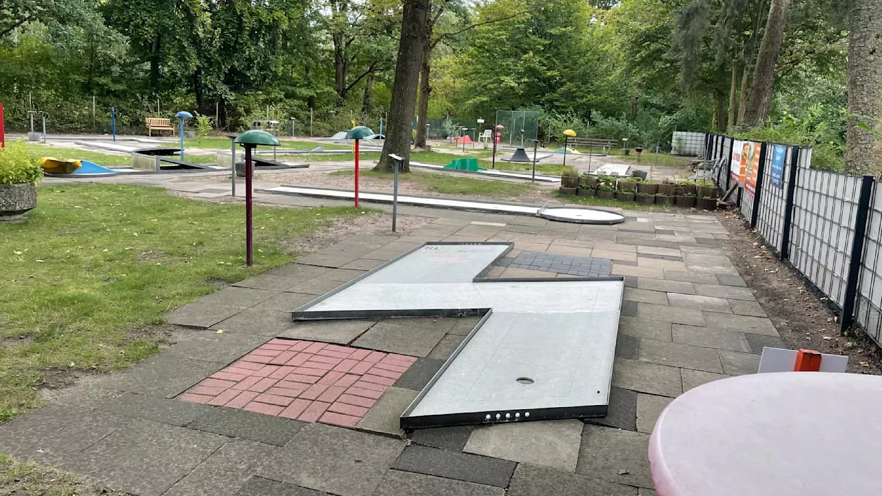 Trickdiebstahl auf Minigolf-Anlage: Frau lässt Kind die Kasse klauen