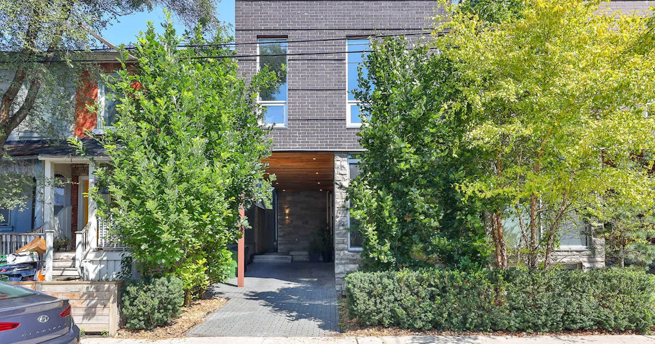 This $4.5 million modern Toronto house is made with all native Ontario materials