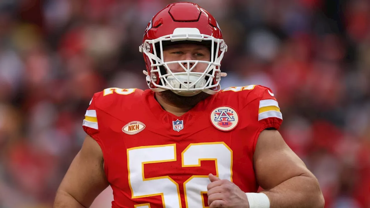 Sources: Chiefs make Creed Humphrey NFL's highest-paid center