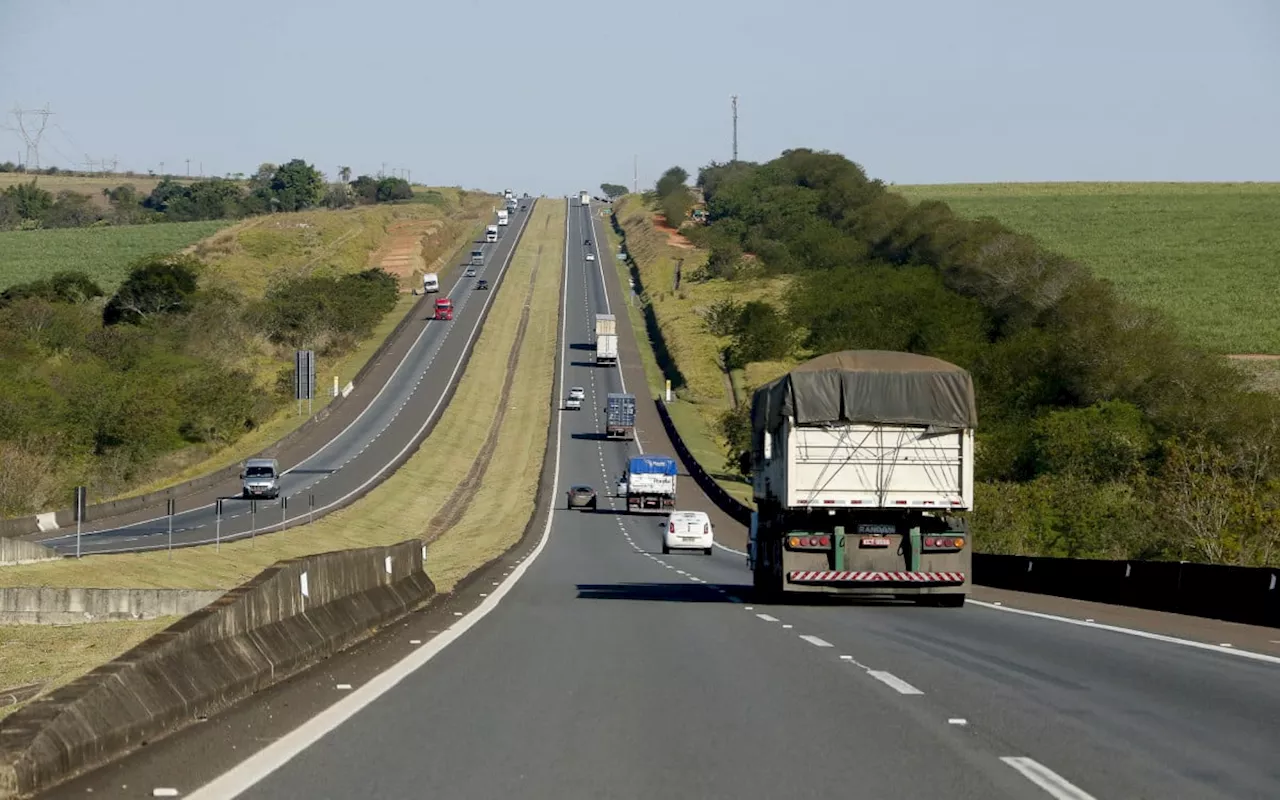 Preço do frete rodoviário para grãos sobe em julho com colheita do milho, diz Conab