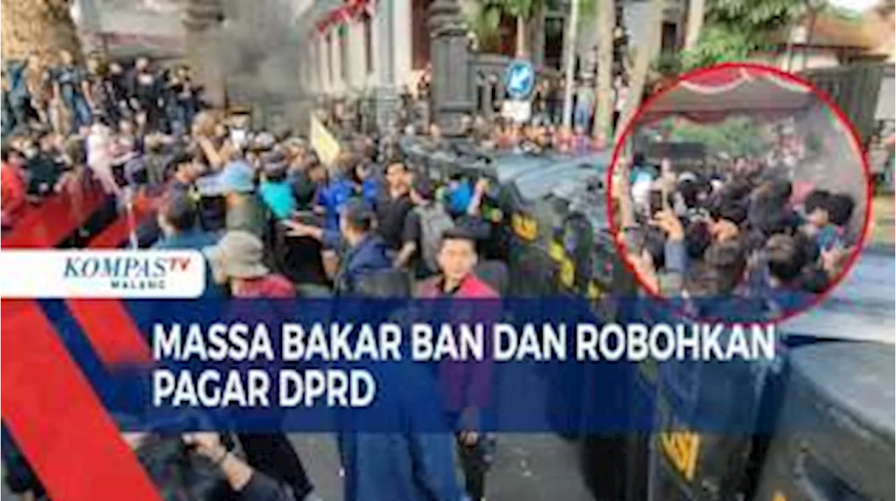 Demonstrasi Kawal Putusan MK Ricuh