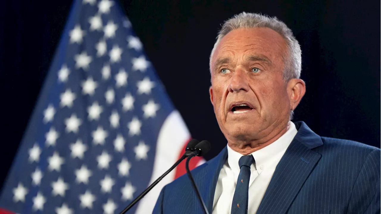 Présidentielle américaine : Robert F. Kennedy Jr. « suspend » sa campagne et rallie Donald Trump