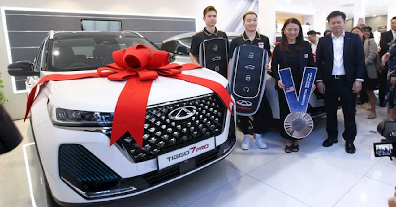 Olympics Medallists Zii Jia, Aaron & Wooi Yik Receive RM100,000 & A Chery SUV Each