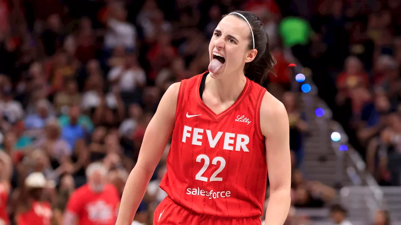 Caitlin Clark Made Funny Face in Fever’s Team Picture, and Fans Loved It