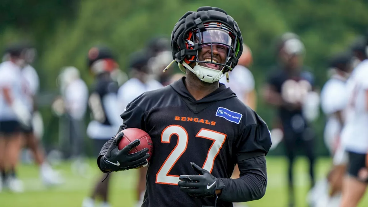 Watch: Bengals Safety Jordan Battle With Pick Six Against Anthony Richardson and the