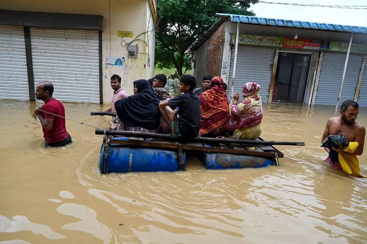 13 killed in huge Bangladesh floods