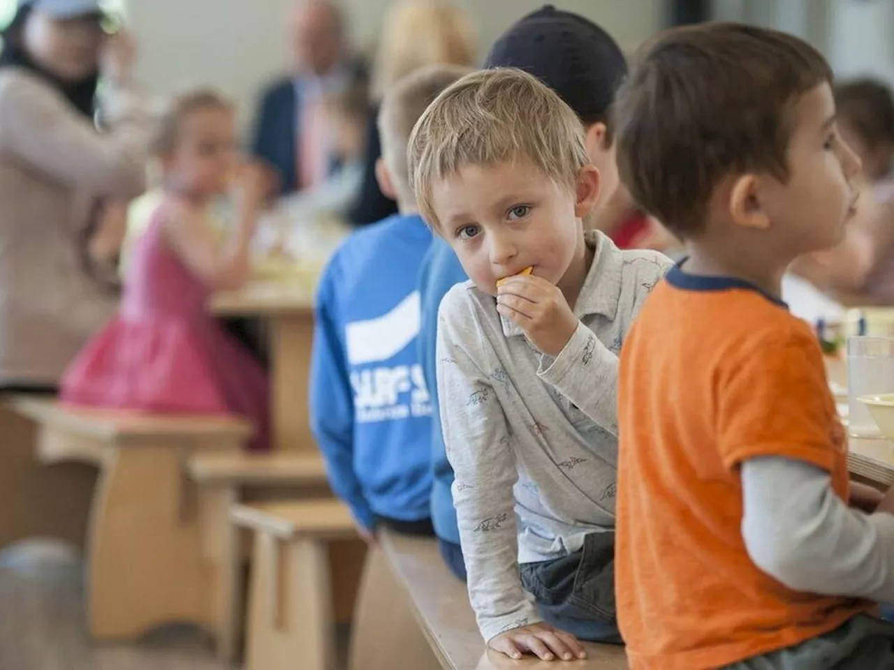 Finding affordable child care still difficult for B.C. parents, as province begins pilot project in schools